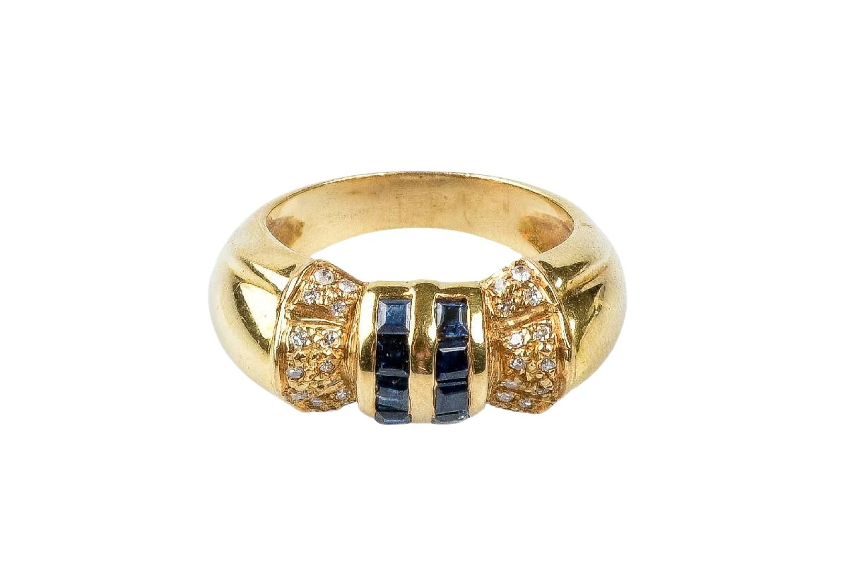 Sapphire Diamond Ring in 18k Yellow Gold - Image 2