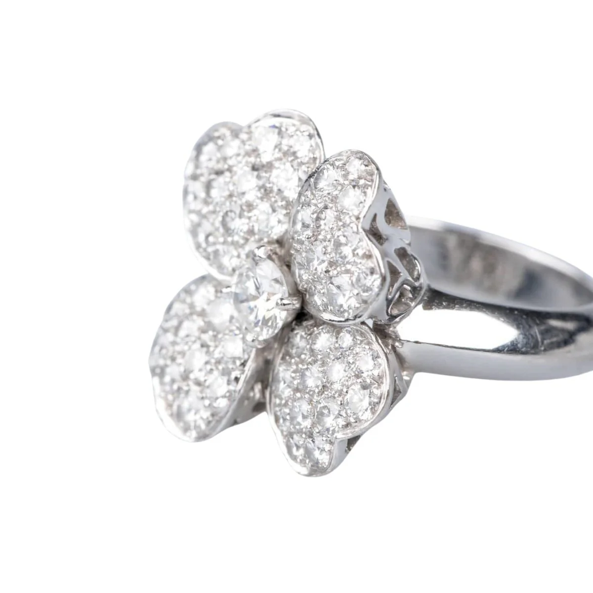 VAN CLEEF &amp; ARPELS “Cosmos” ring in white gold adorned with 53 diamonds - Image 6