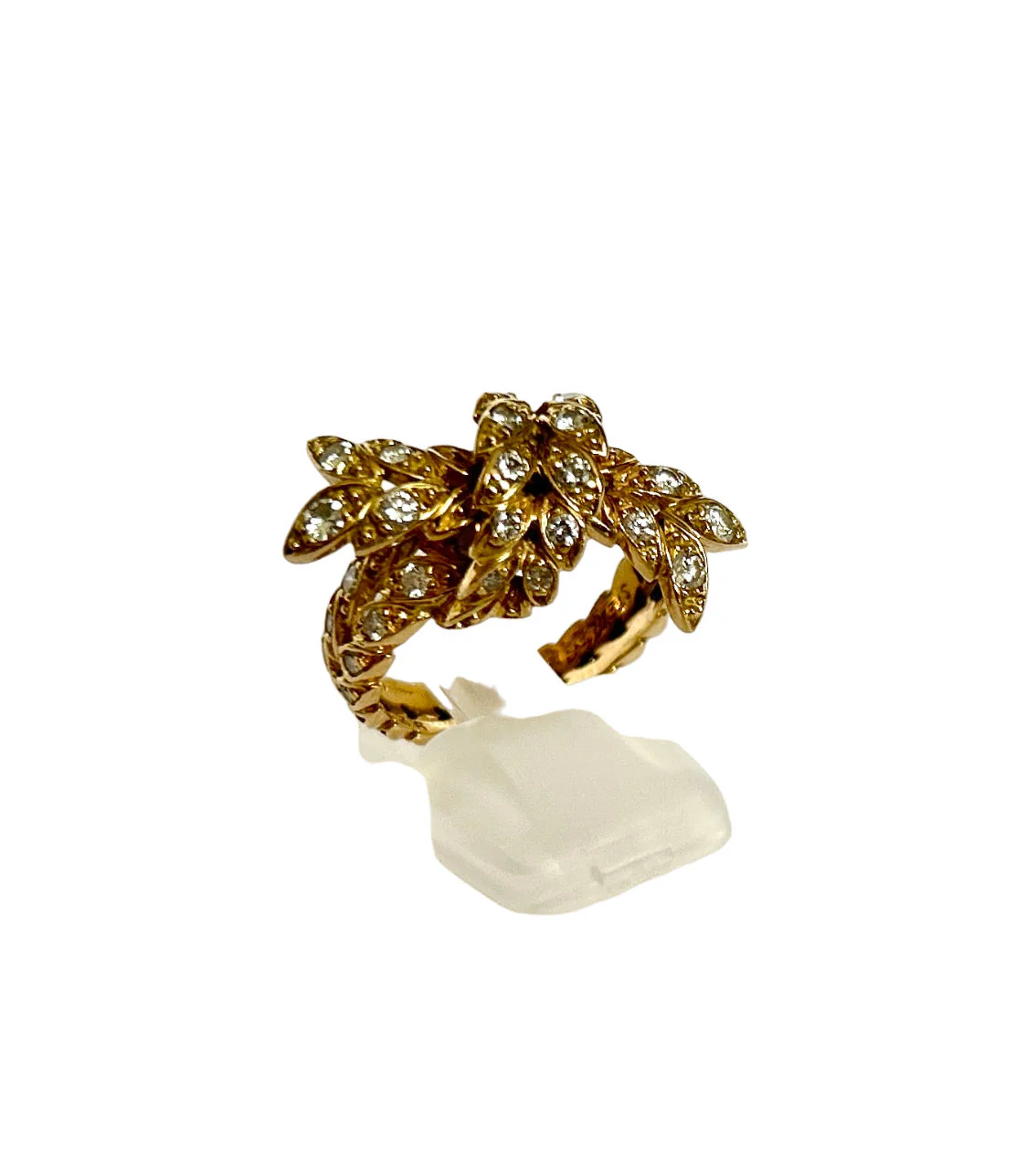 STERLÉ “knot” ring in yellow gold and diamonds (Size 52) - Image 7