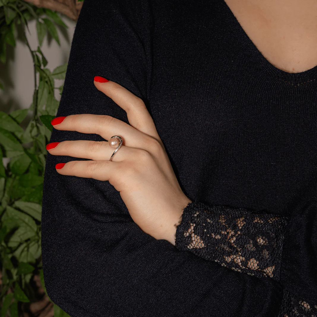 Ring Solitaire in white gold and pearl - Image 2