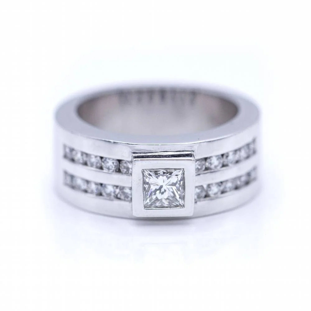 Ring at white gold with diamond princess cut - Image 4