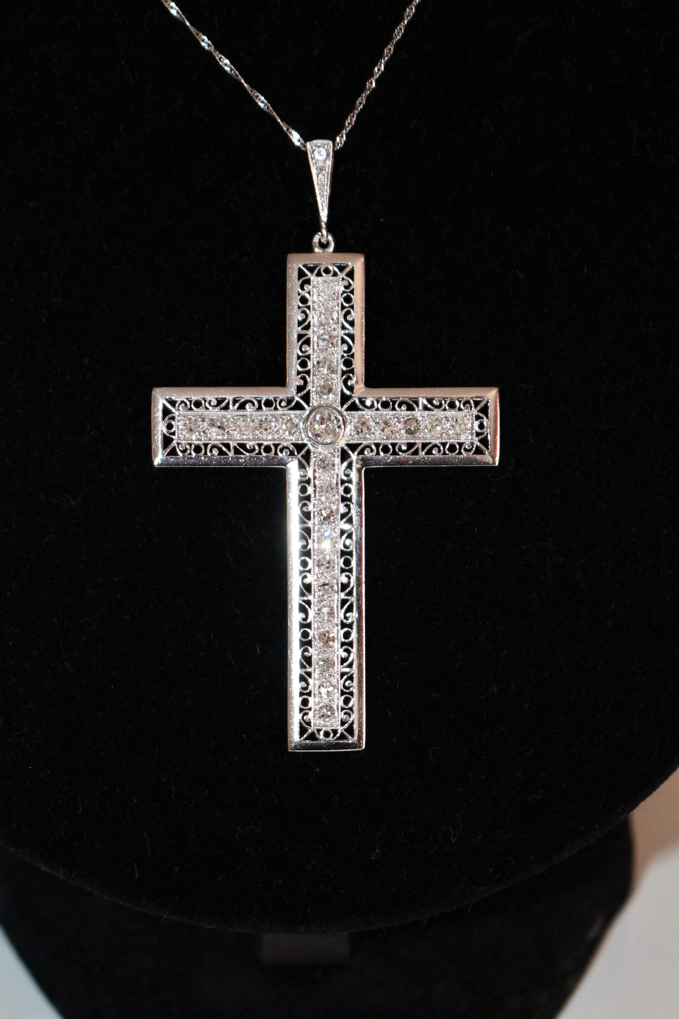 Art Deco Platinum And Diamond Cross Pendant - Image 2