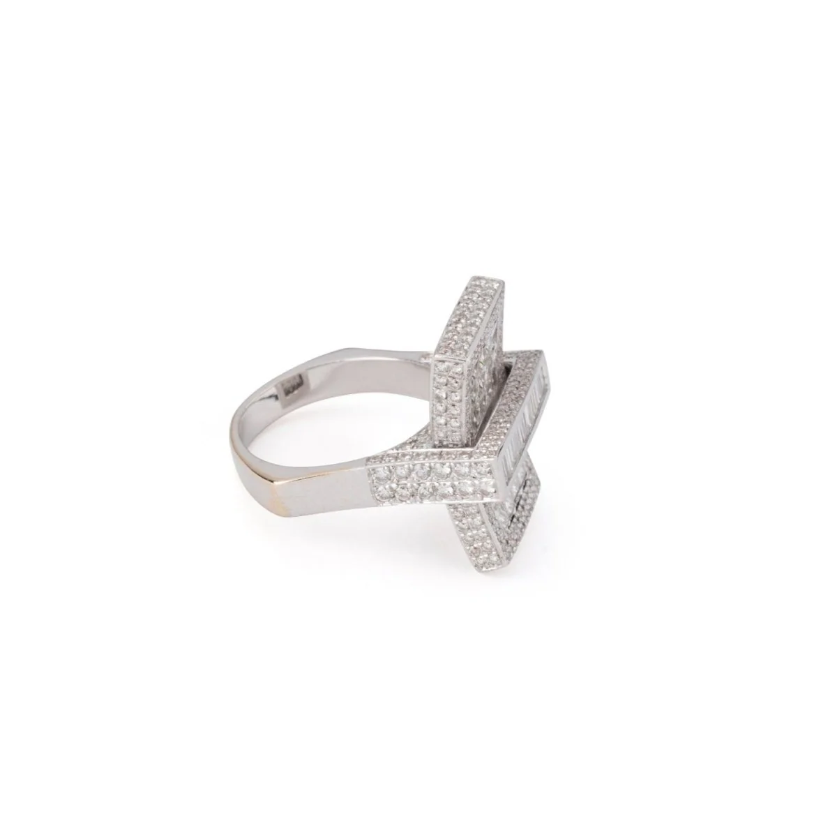 Rectangular ring in white gold and diamonds  - Image 4