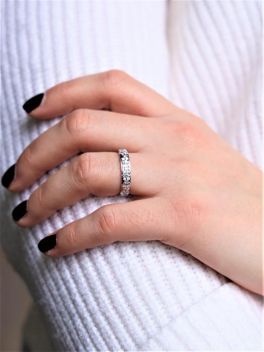 Alliance ring in white gold and diamonds - Image 2