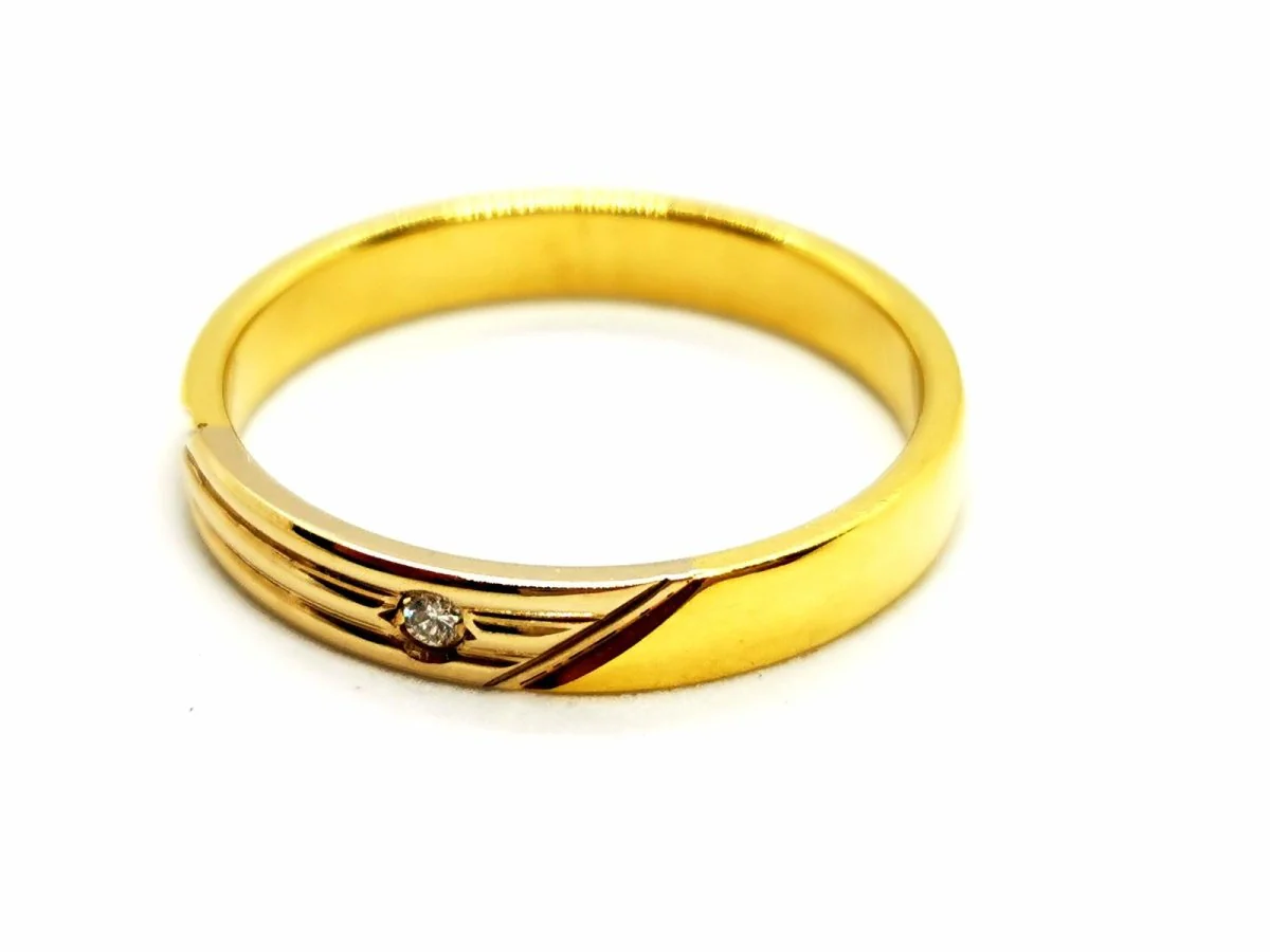 Yellow Gold Diamond Alliance Ring - Image 2