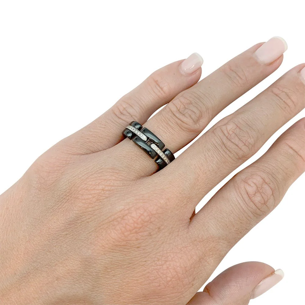 Chanel “Ultra” ring in ceramic, white gold and diamonds - Image 7