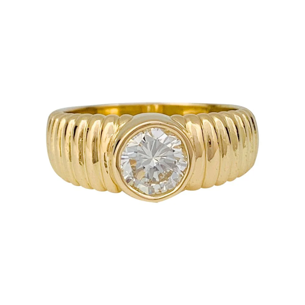 Ring in gadrooned yellow gold and diamond - Image 6