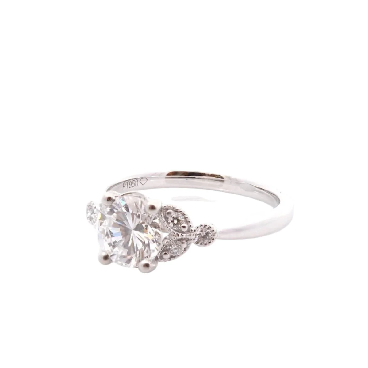 Solitaire ring in platinum and diamonds - Image 2