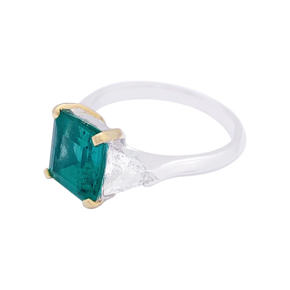 Two gold emerald and diamond ring - Image 3