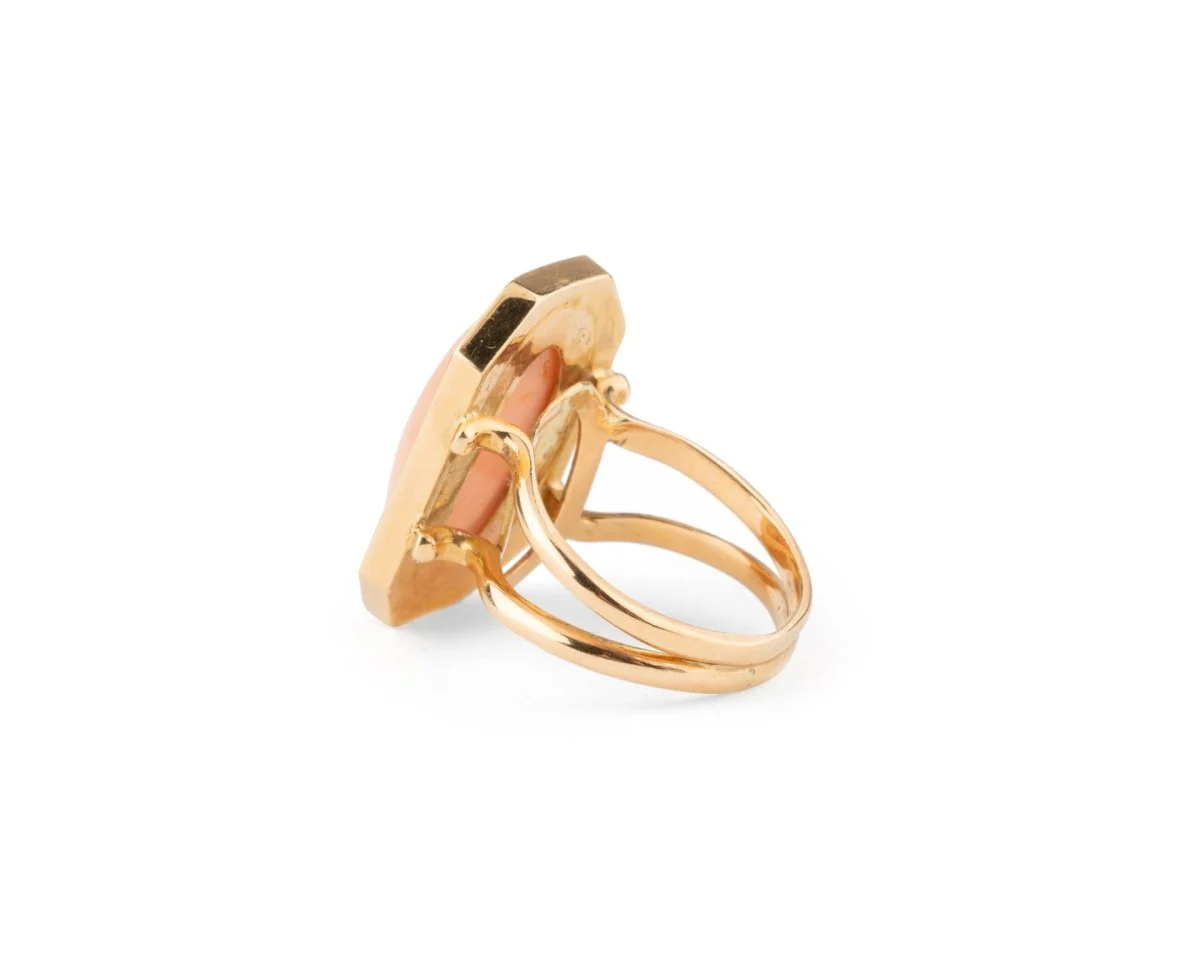 Entourage ring in yellow gold, coral and diamonds - Image 3