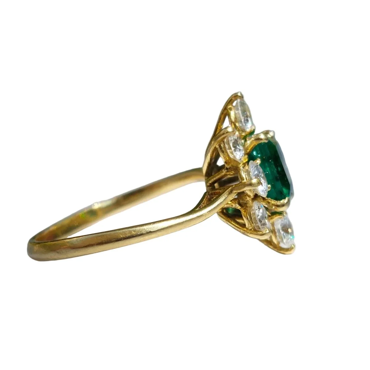 Ring Marguerite in yellow gold, emerald and diamonds - Image 5