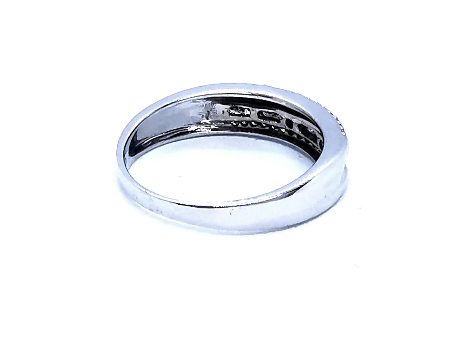 White Gold Diamond Ring - Image 6