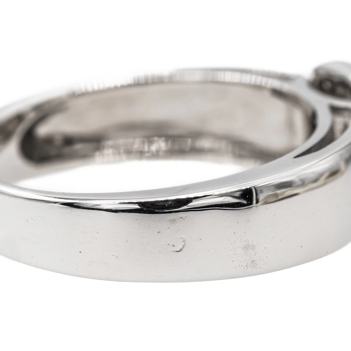 White Gold and Diamond Ring - Image 6