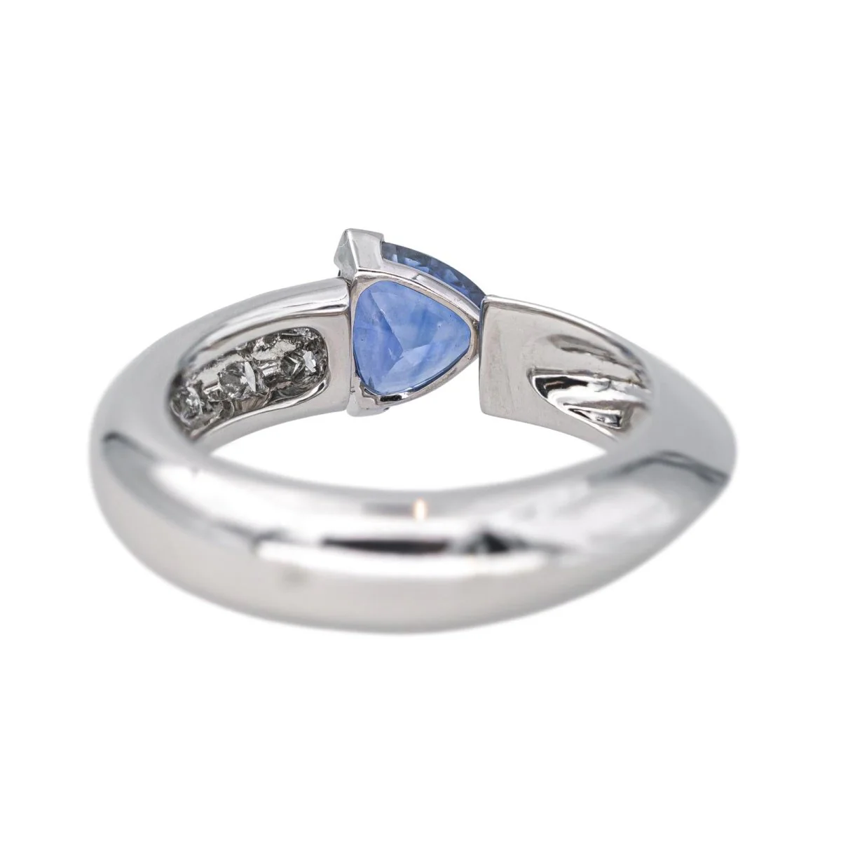 Ring in white gold, sapphire and diamonds. - Image 5
