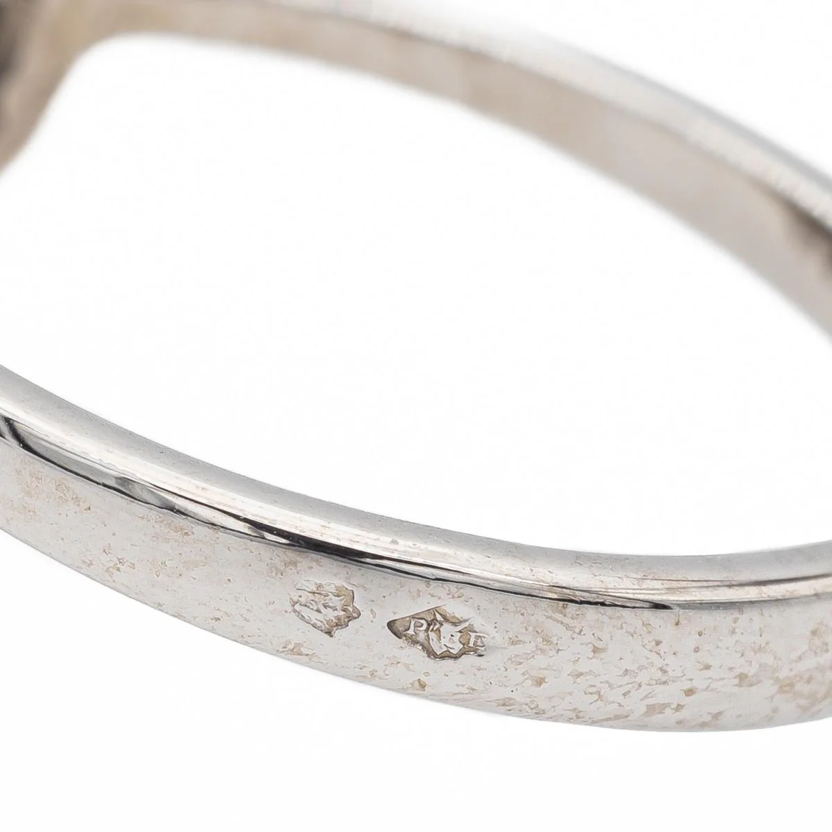 Pompadour ring in white gold and sapphire - Image 6