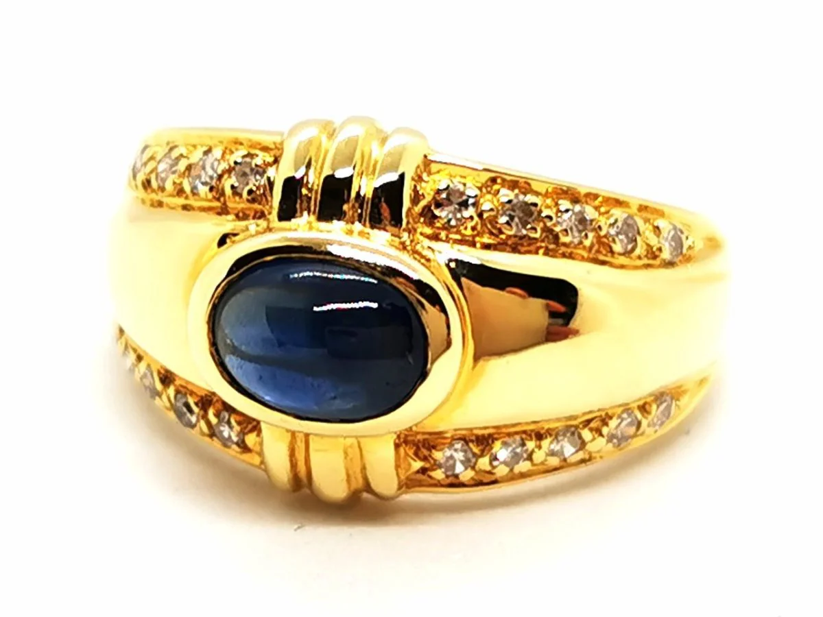 Yellow Gold Sapphire Ring - Image 2