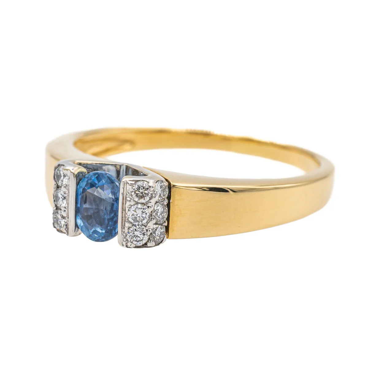 Yellow Gold Sapphire Ring - Image 3