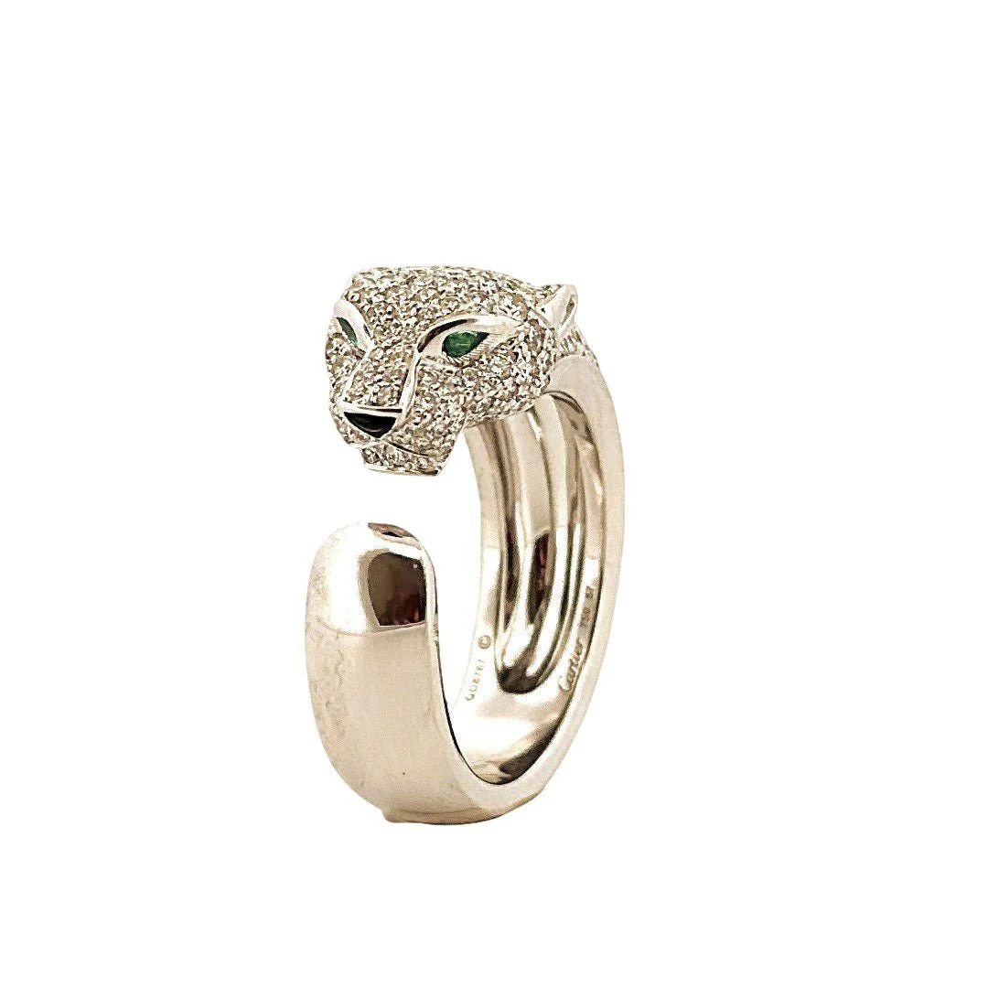 Pavée CARTIER “Massai” Panthère ring in white gold, emeralds and diamonds - Image 4