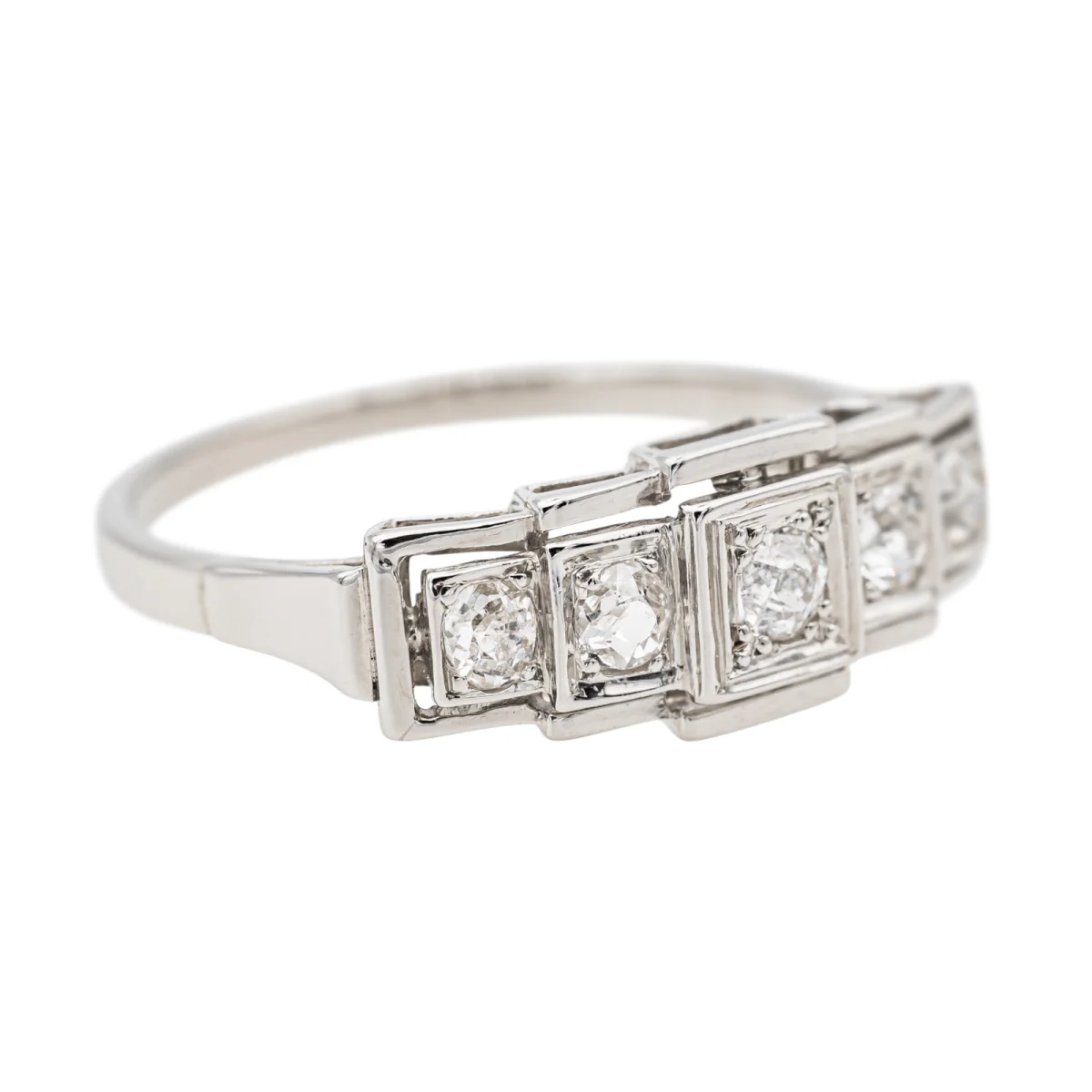 Ring Surroundings in paltinium and diamonds - Image 5