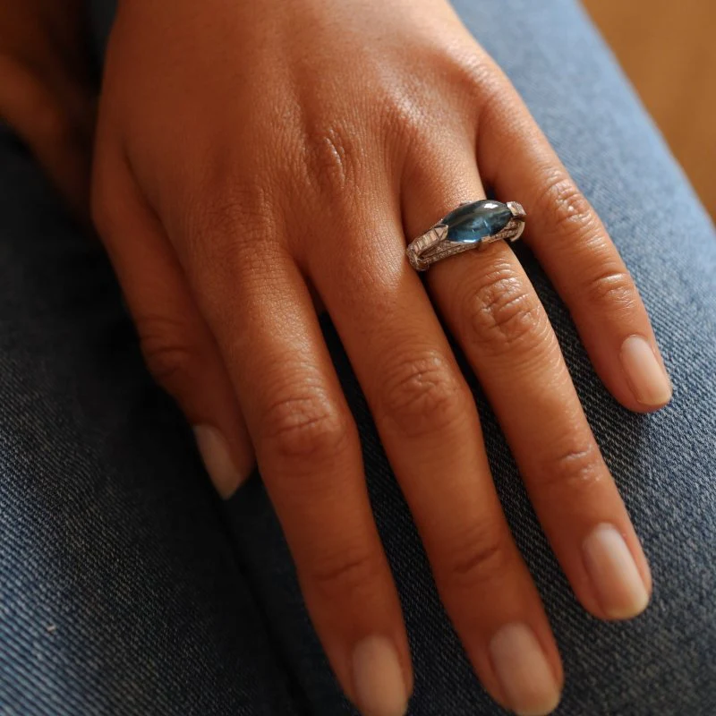 Platinum, tourmaline and diamond solitaire ring - Image 2