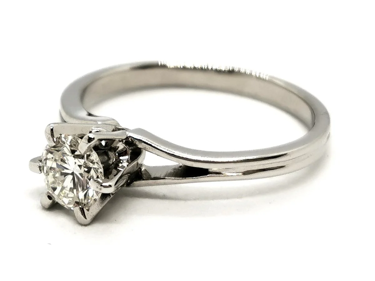 Solitaire Ring White Gold Diamond - Image 2