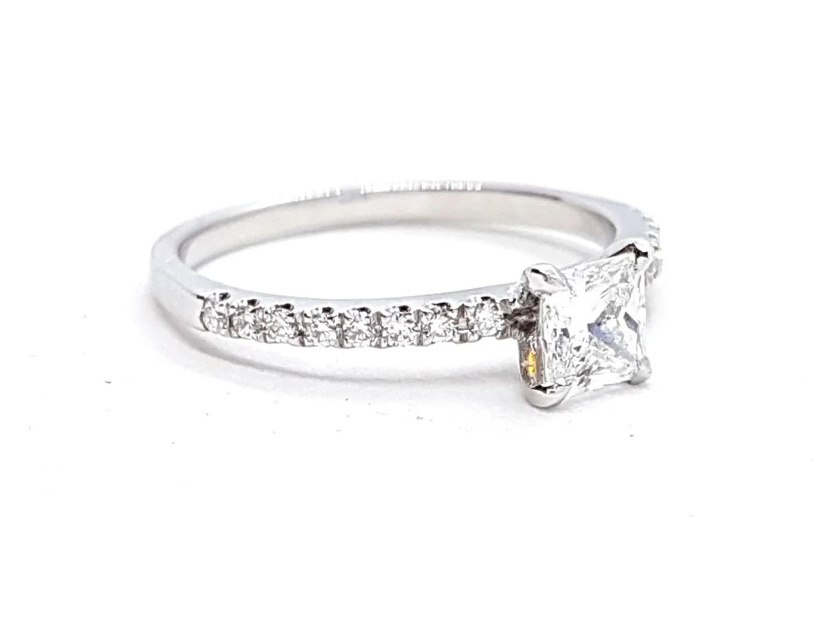 Solitaire Ring White Gold Diamond - Image 3