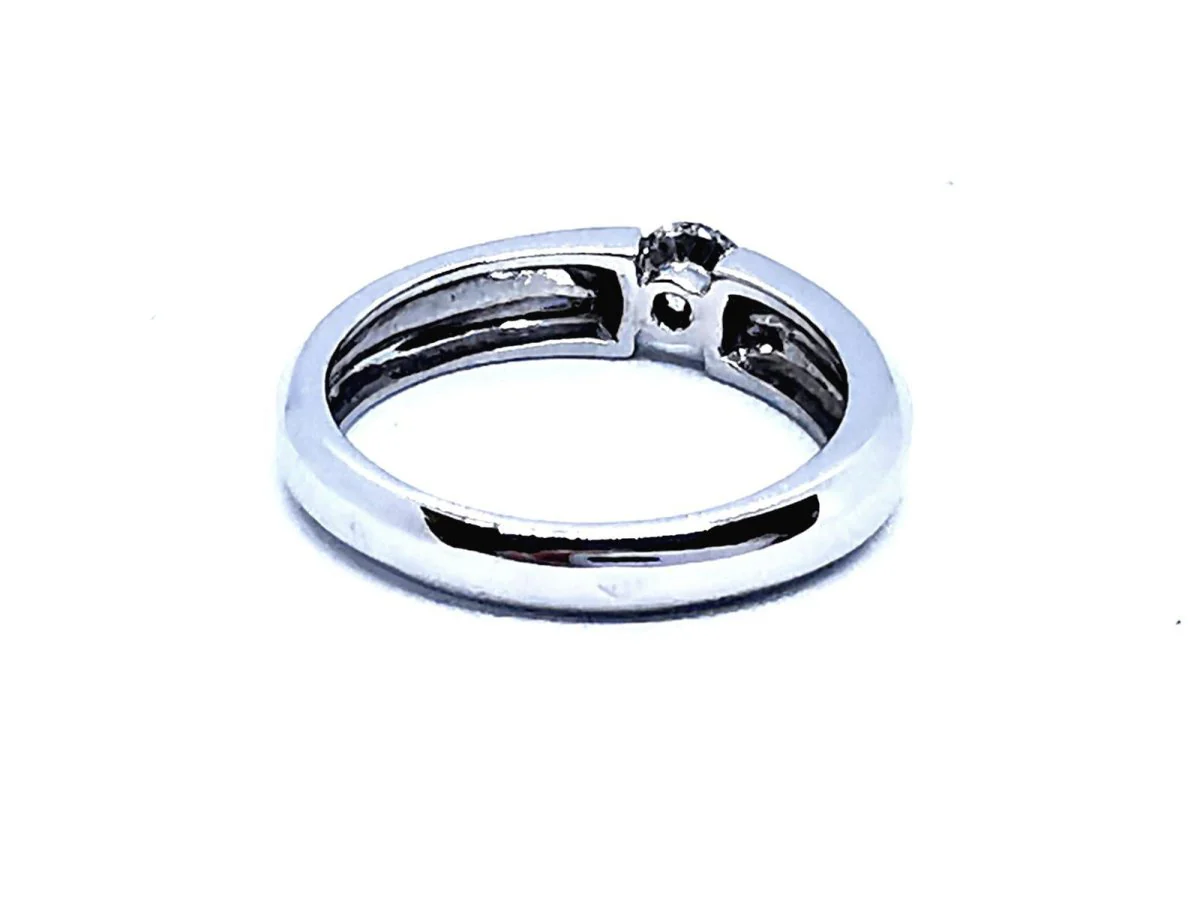 Solitaire Ring White Gold Diamond - Image 4