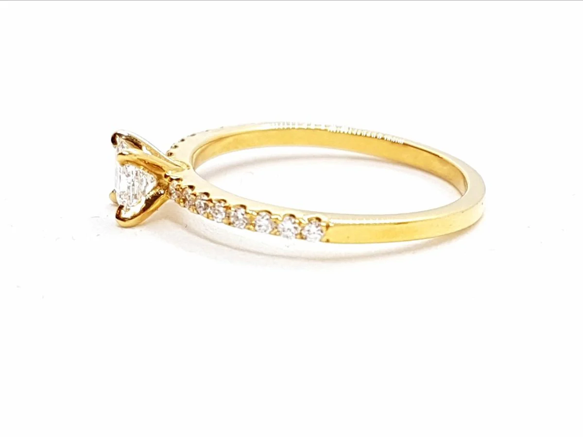 Solitaire Ring Yellow gold Diamond - Image 12