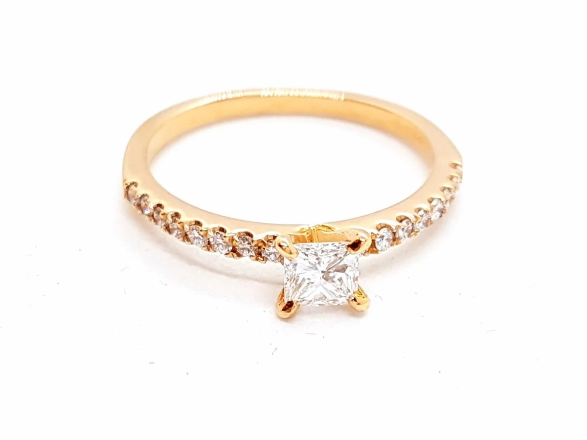 Solitaire Ring Rose Gold Diamond - Image 3