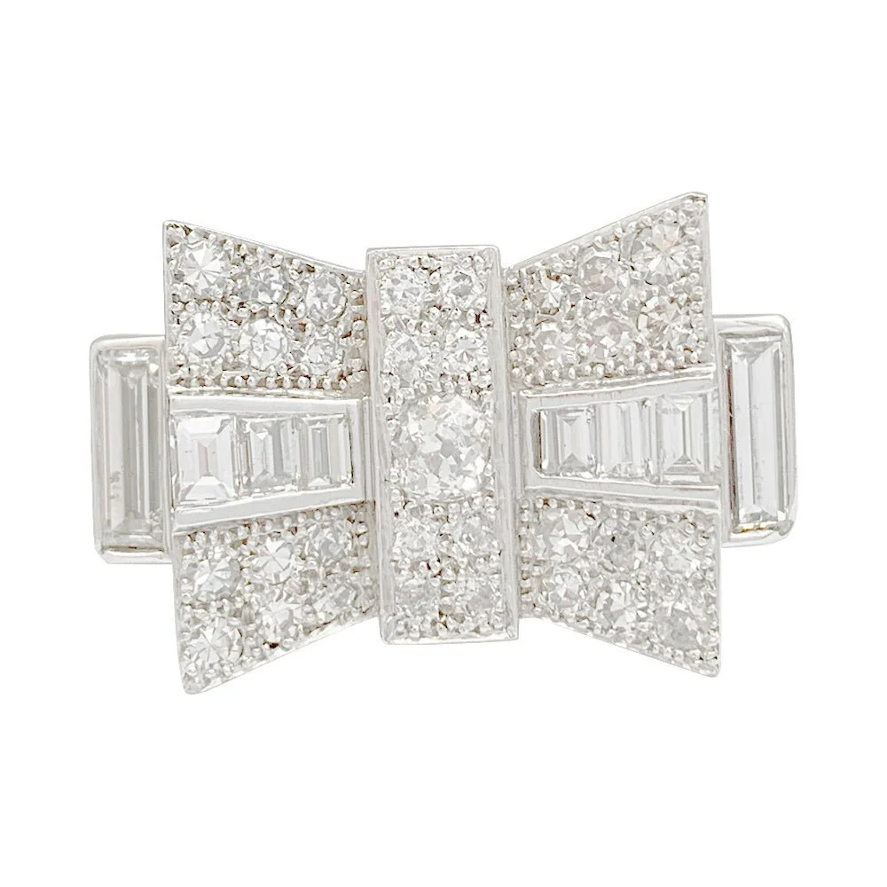 Tank ring in platinum and diamonds