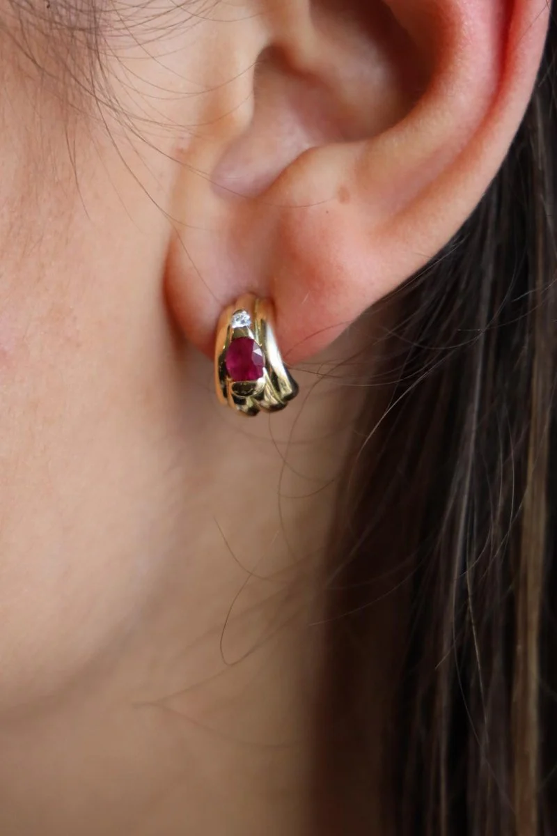 Yellow gold Ruby earrings - Image 2