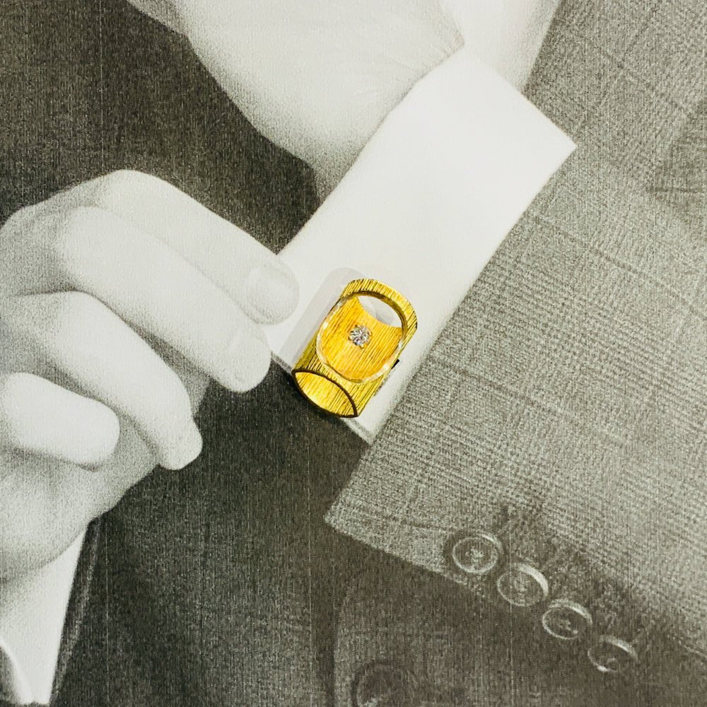 “Bamboo” cufflinks in yellow gold and diamonds, 1970 - Image 4