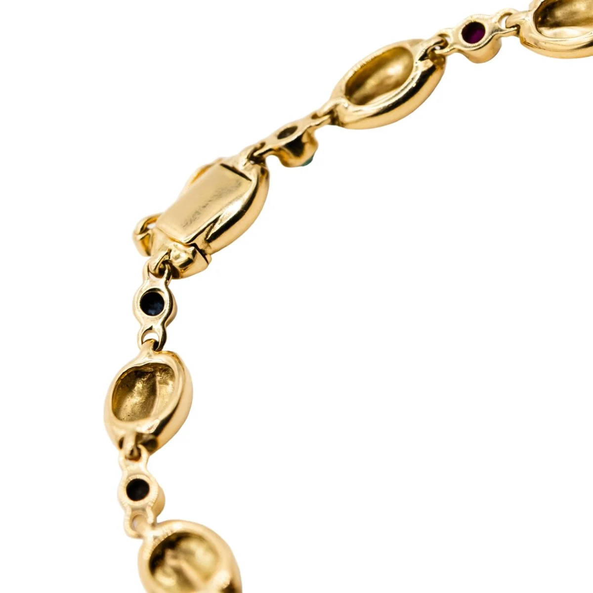 Yellow gold mesh bracelet with emerald, sapphire and ruby - Image 4