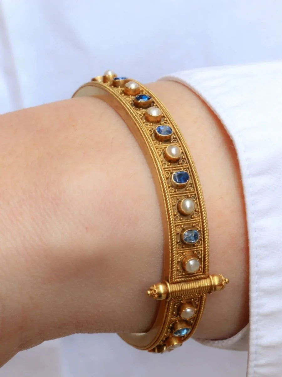 MARCHESINI gold filigree bracelet with sapphires and pearls - Image 2