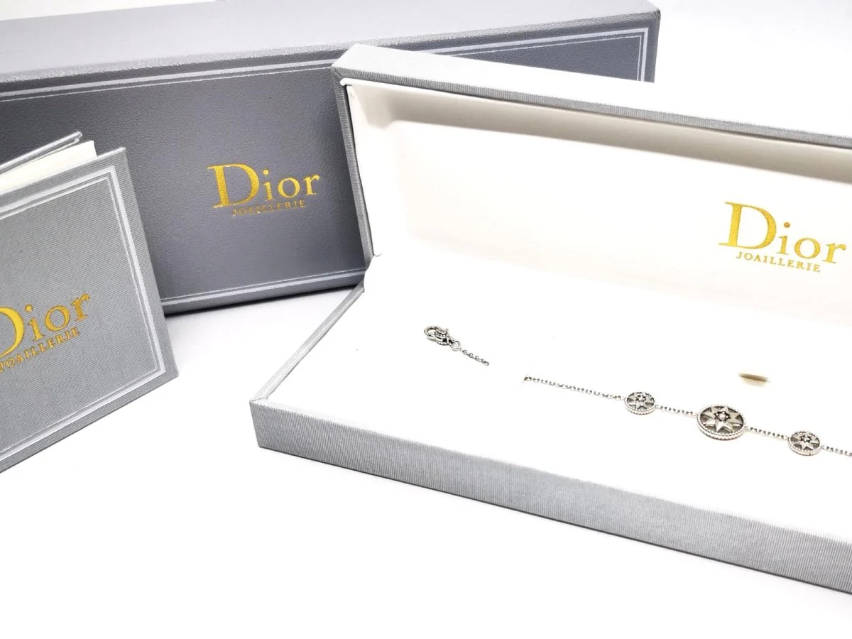 DIOR “Rose des vents” bracelet, white gold, mother-of-pearl and diamond - Image 2