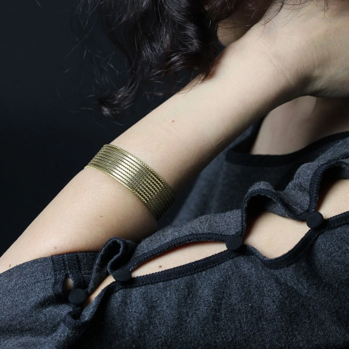 Yellow gold cuff bracelet - Image 2