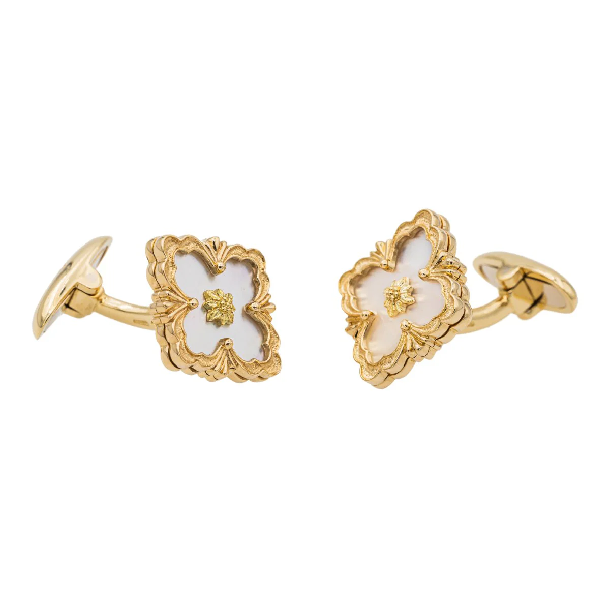 BUCCELLATI cufflinks in yellow gold and mother-of-pearl - Image 5