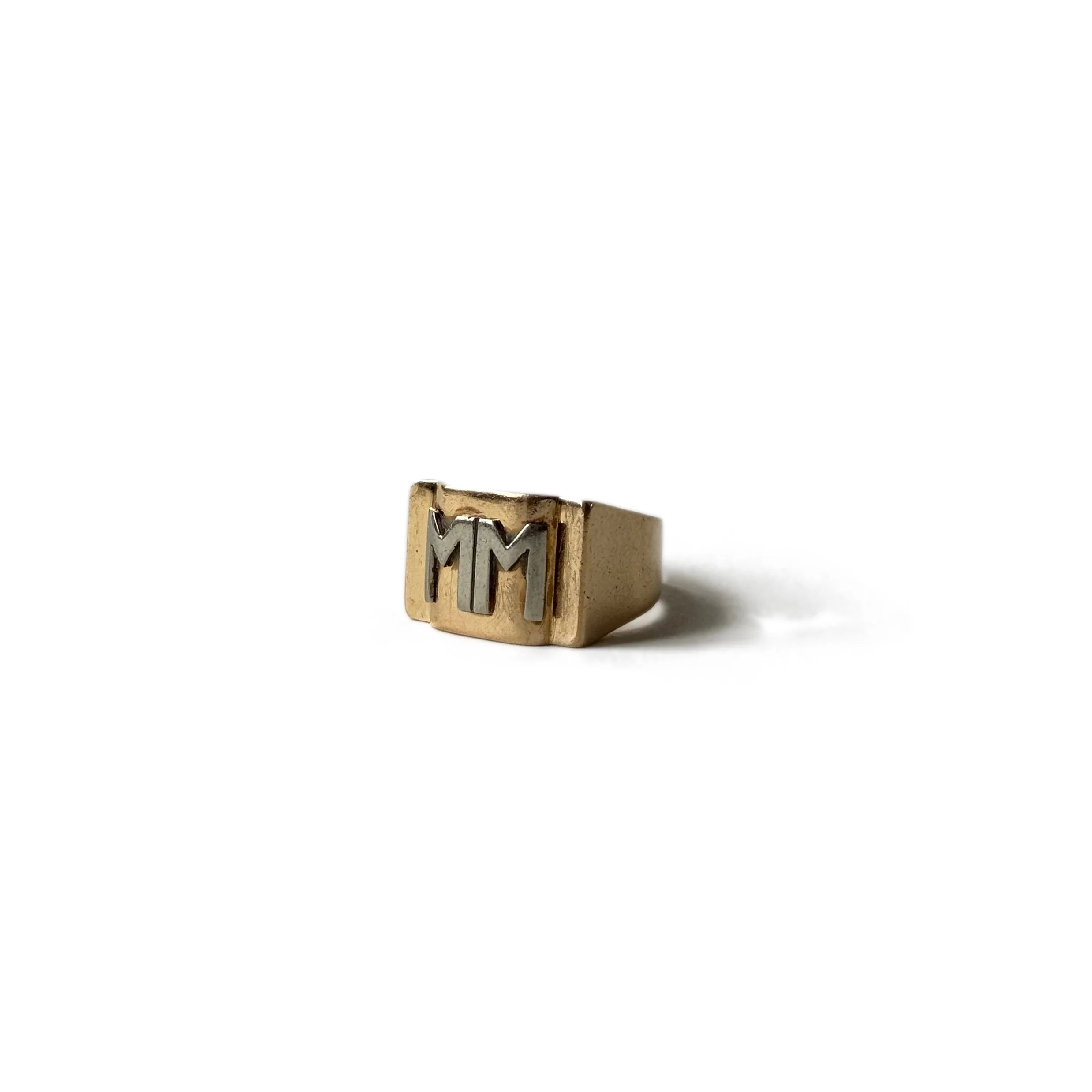 Ring signet ring tank in yellow gold
