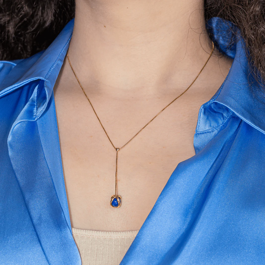 Negligee Necklace in yellow gold and lapis lazuli - Image 2