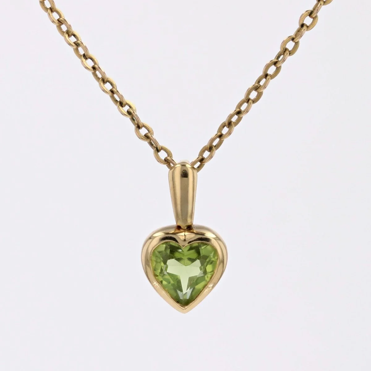 Heart pendant yellow gold peridot - Image 8