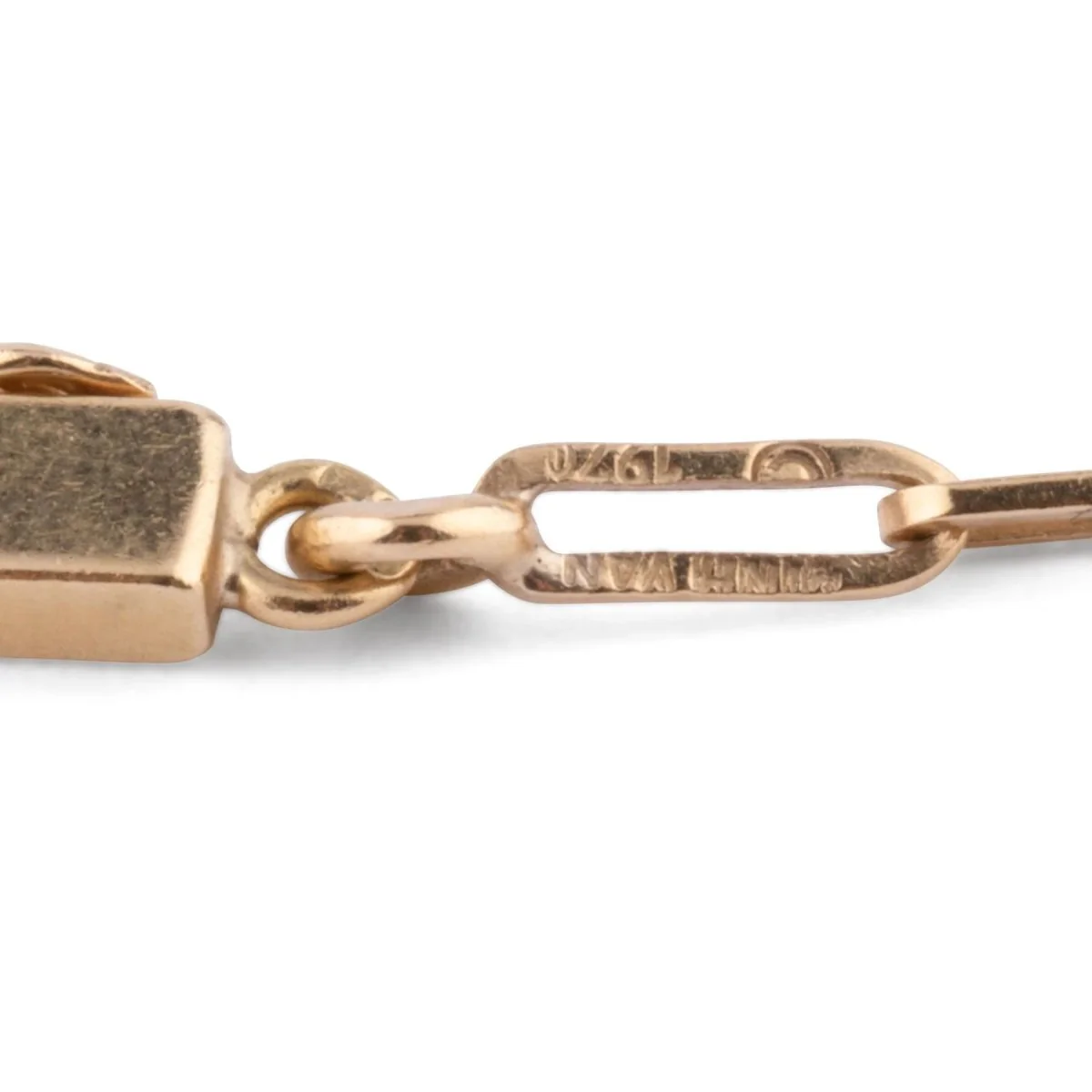 Yellow gold long necklace decorated with a pendant representing a bull's head - Image 2